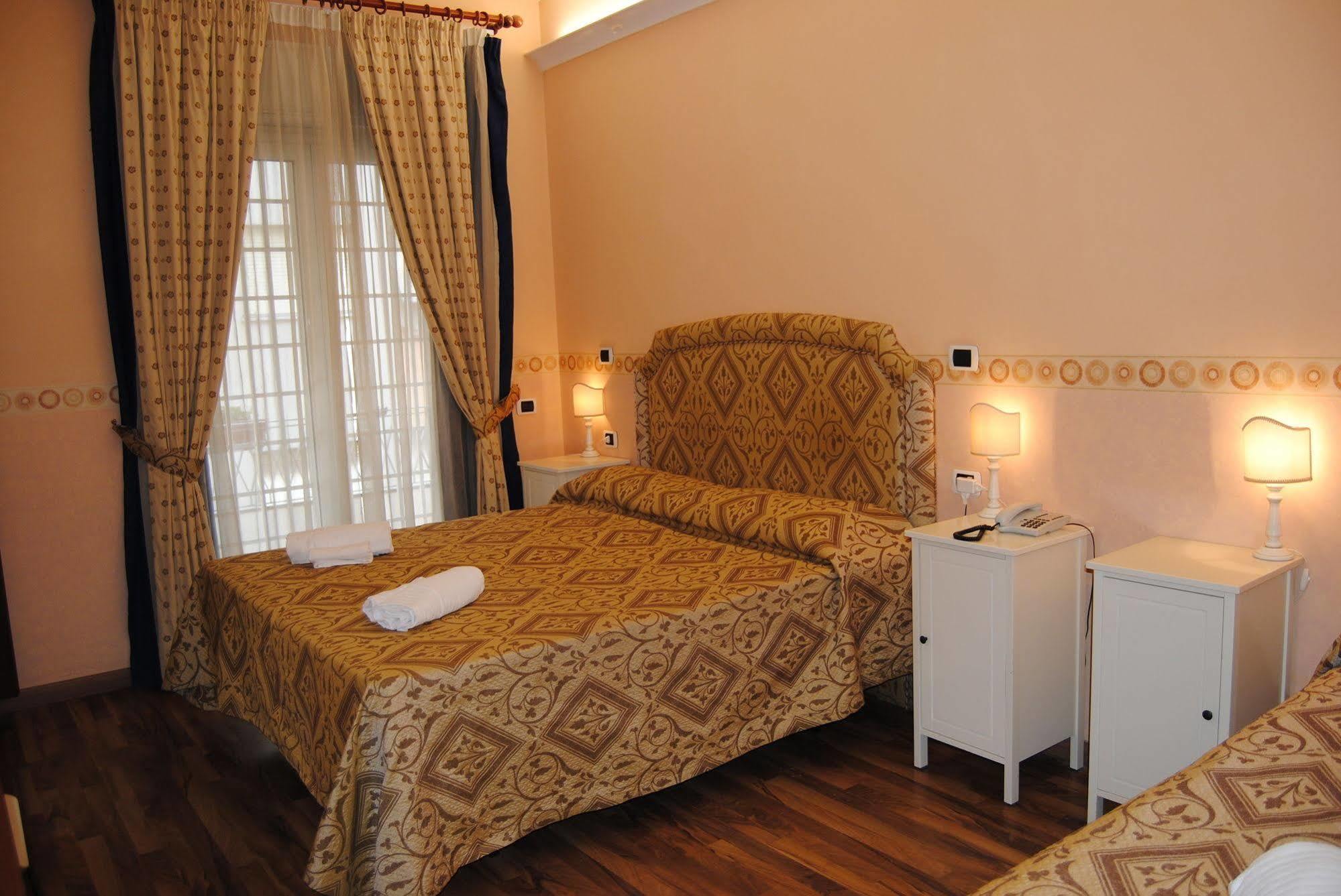 Il Colonnato Bed & Breakfast Rome Exterior photo