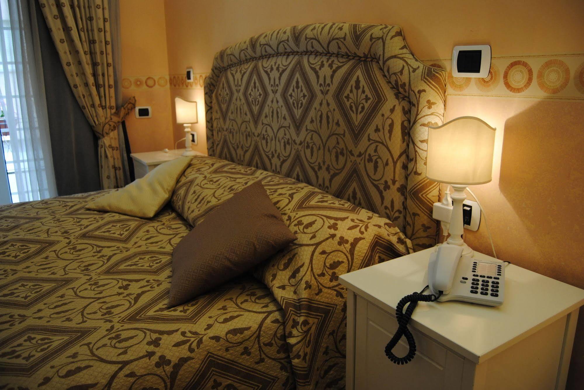Il Colonnato Bed & Breakfast Rome Exterior photo